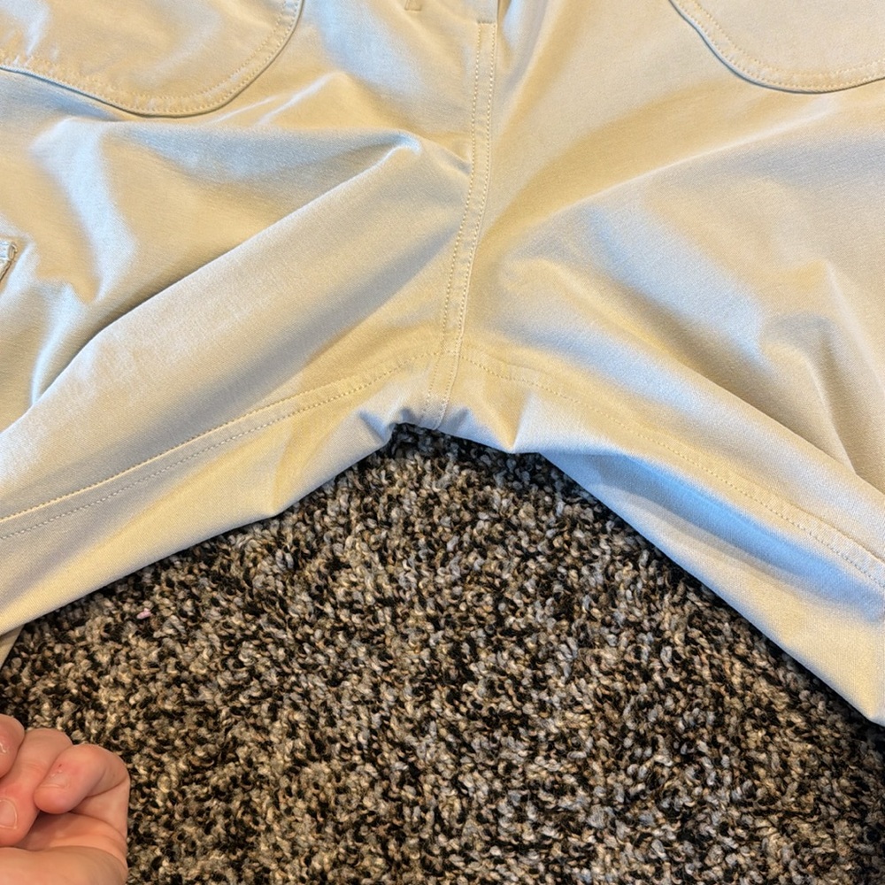 Lululemon Light Utilitech Cargo Pocket High-Rise cropped pants Size 30 - Picture 5 of 5